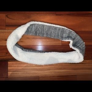 Abercrombie Kids Infinity Scarf